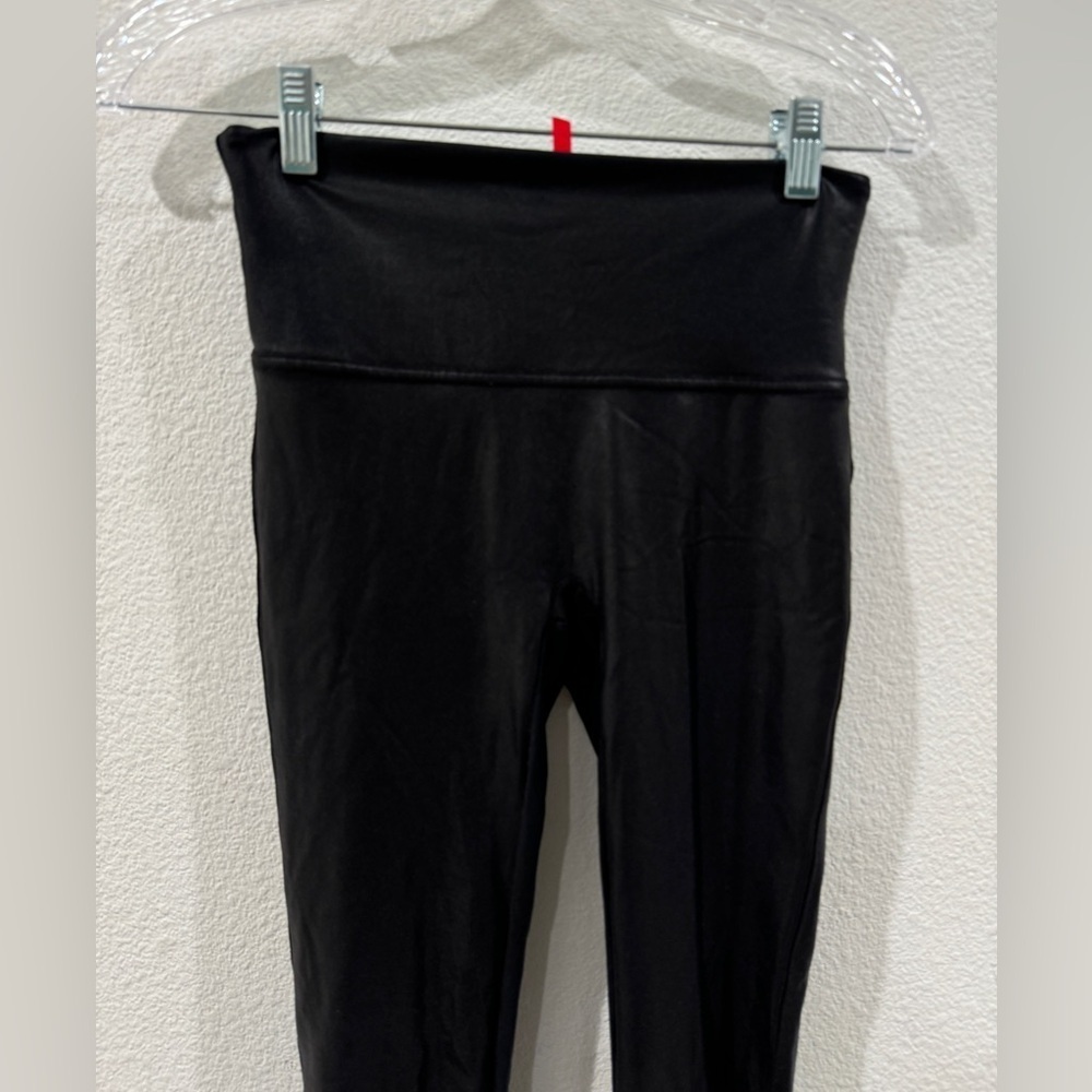 Spanx Faux Leather Black Leggings Size Medium - Picture 3 of 16